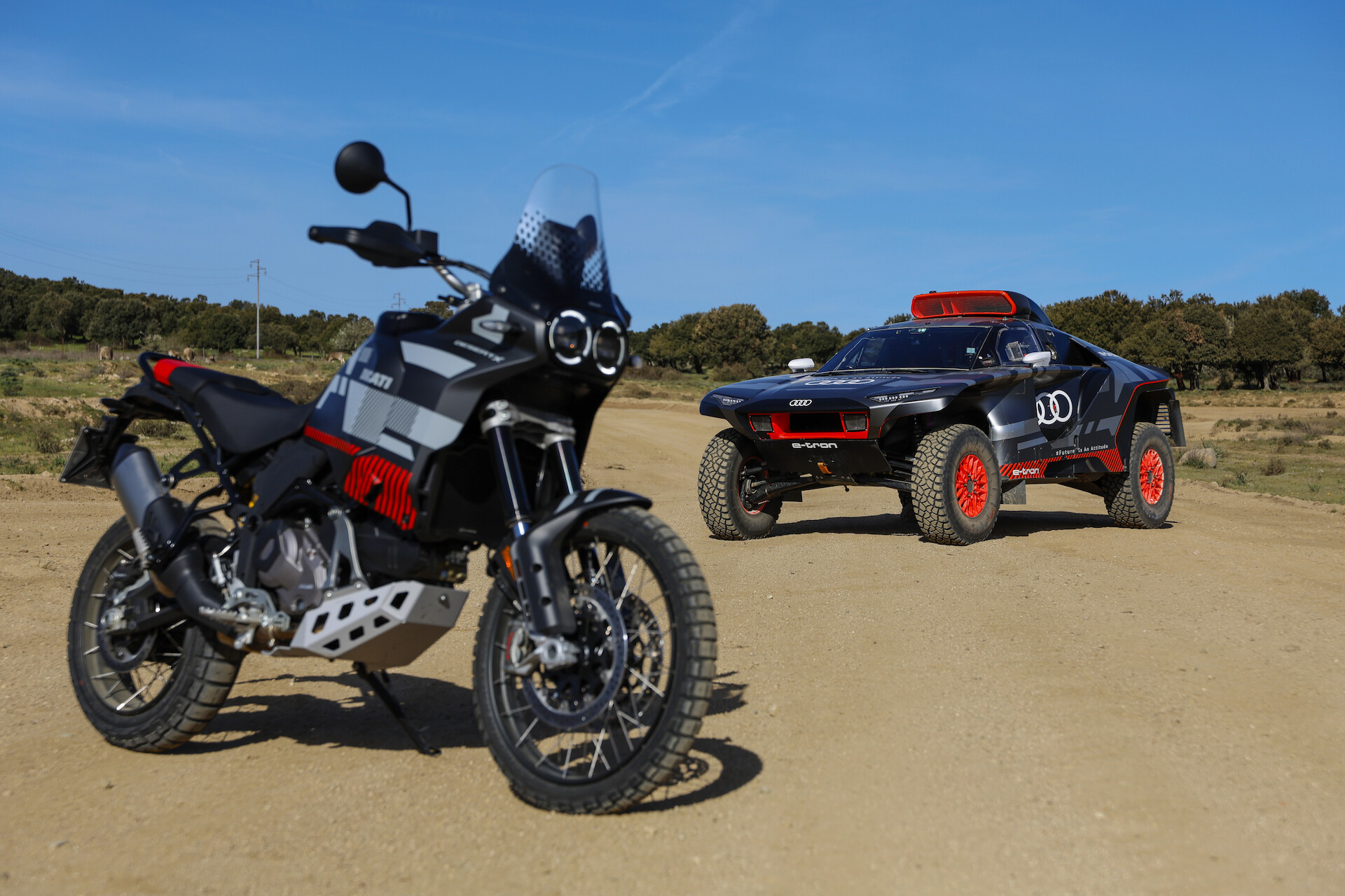 Podwójna premiera: Audi, Ducati i wspólna off-roadowa impreza
