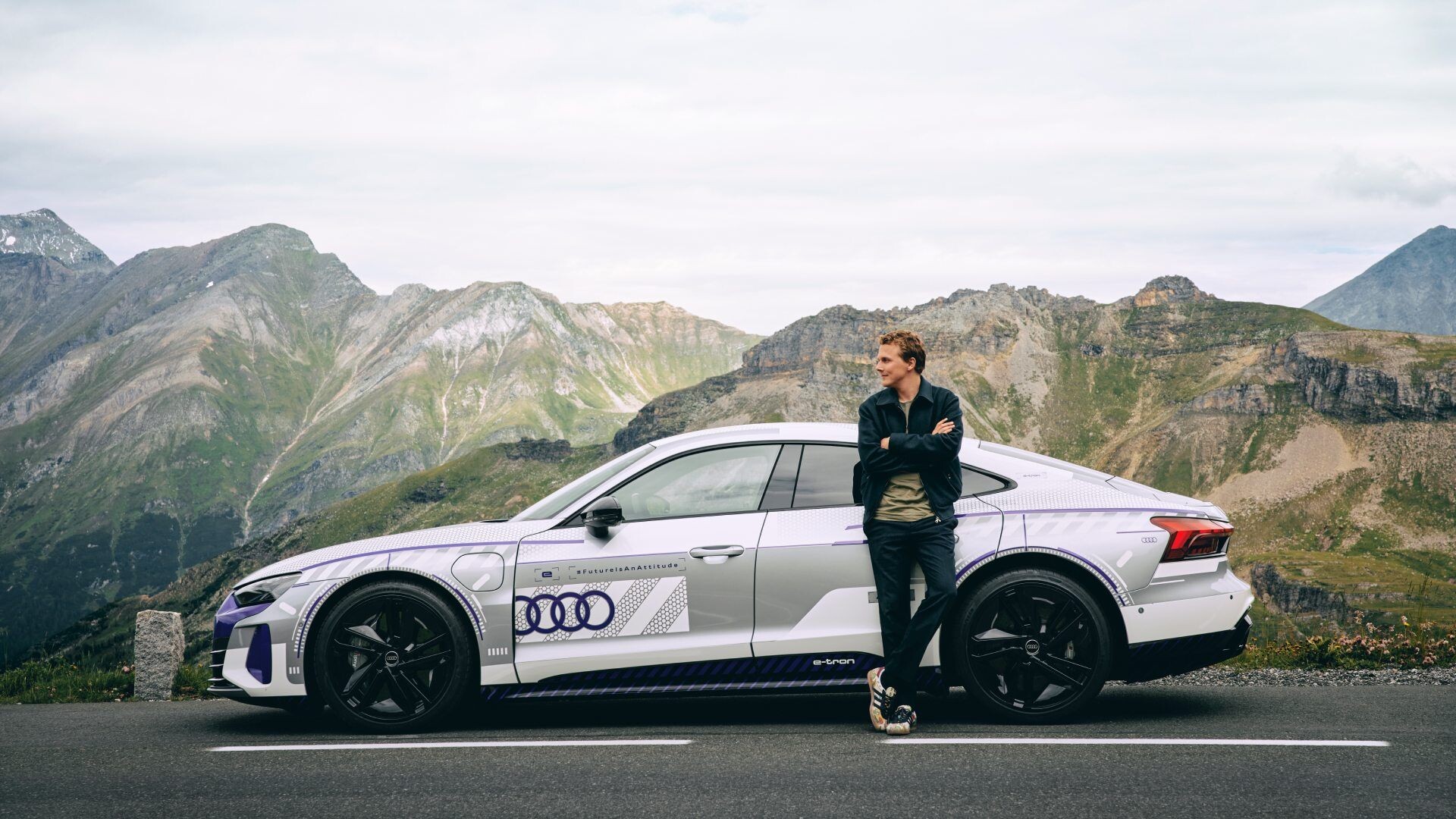Audi RS e-tron GT w rękach Ferdinanda „Ferdiego” Porsche na Großglockner-Hochalpenstraße