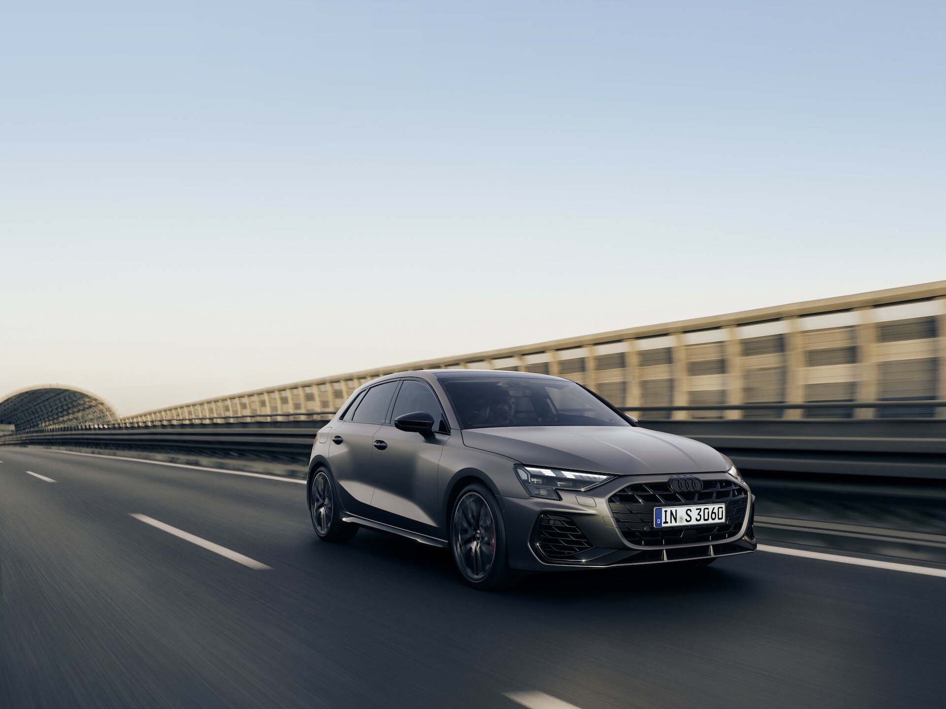 Odświeżone i ulepszone – nowe Audi S3 już dostępne w polskiej sprzedaży