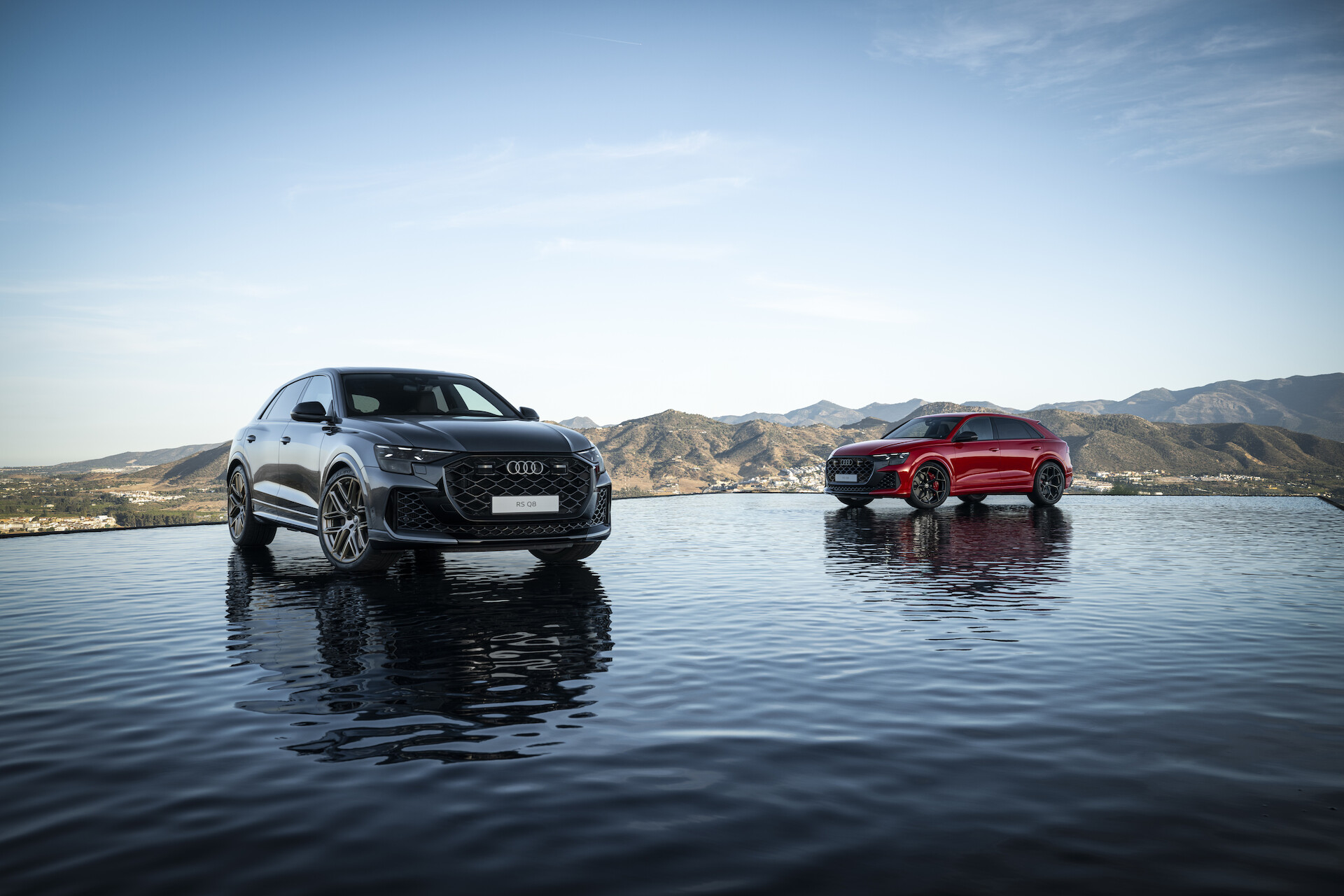 Najmocniejsze SUV-y Audi Sport GmbH: nowe RS Q8 performance i zaktualizowane RS Q8