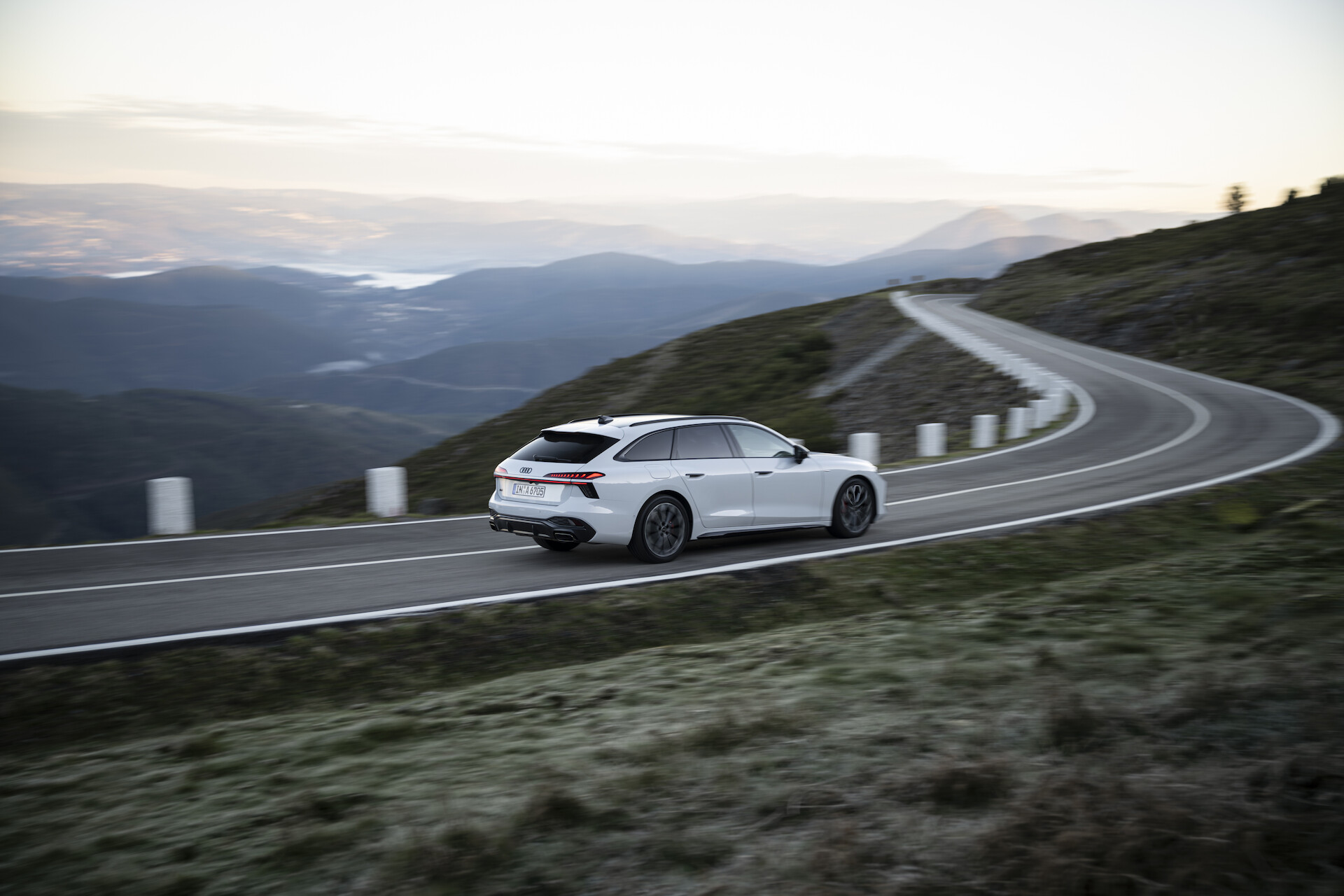 Kompleksowy rozwój: Audi A6 Avant jako idealny towarzysz podróży  