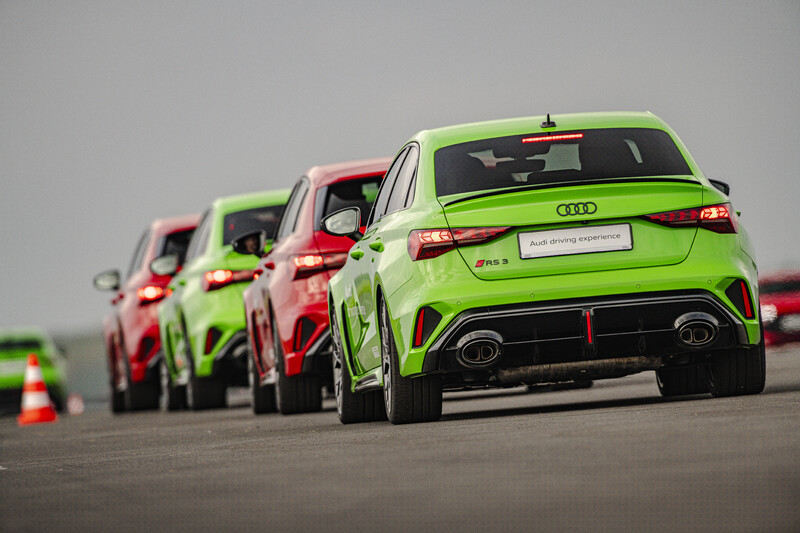 Audi driving experience 2025 – 14 dni, 16 modeli, setki emocji na torze Silesia Ring