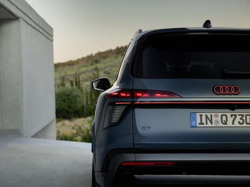 Nowe Audi Q7 z limitowanym pakietem Premiere Edition dostępne do zamawiania