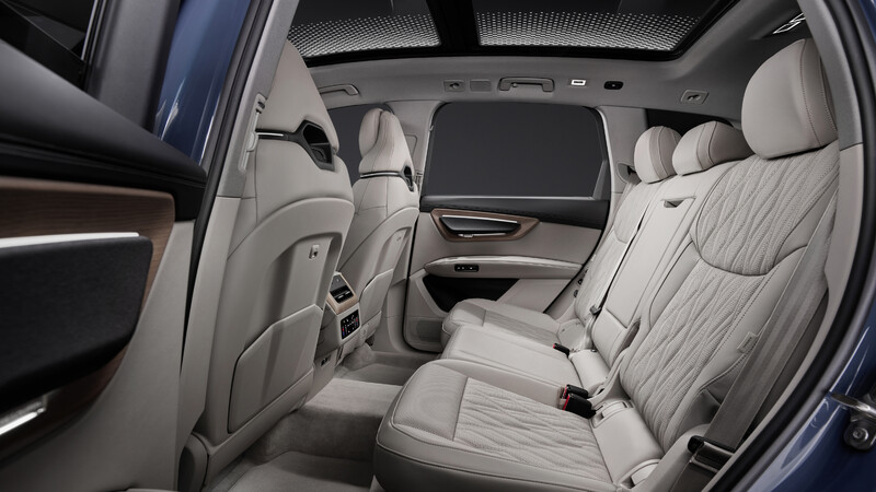 Nowe Audi Q7 z limitowanym pakietem Premiere Edition dostępne do zamawiania
