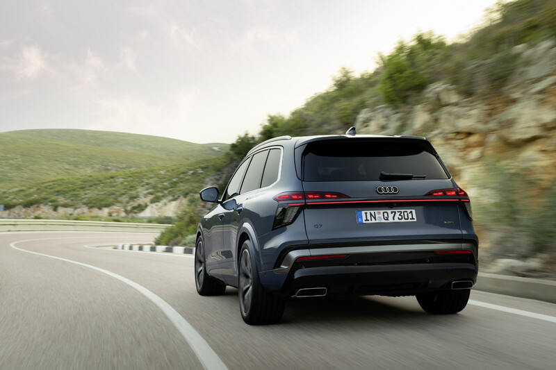 Nowe Audi Q7 z limitowanym pakietem Premiere Edition dostępne do zamawiania