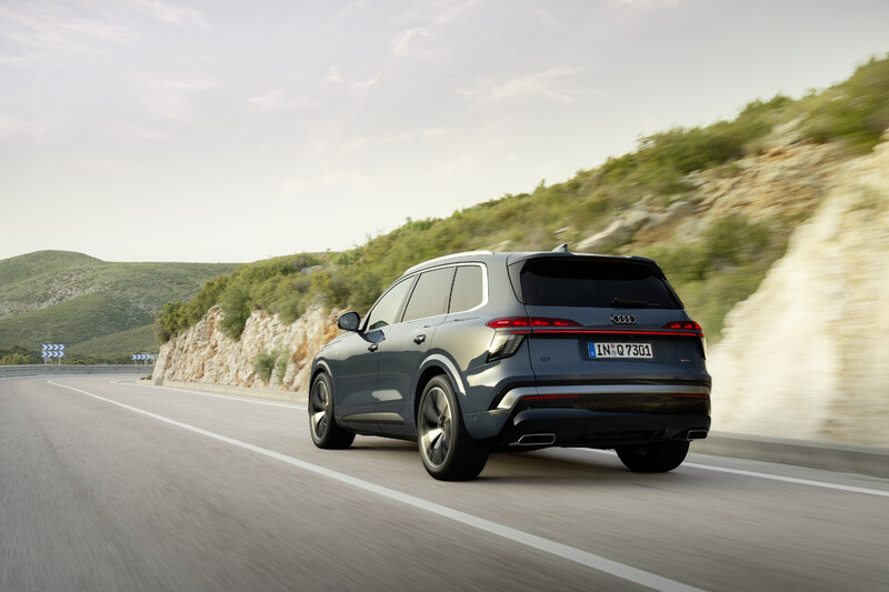 Nowe Audi Q7 z limitowanym pakietem Premiere Edition dostępne do zamawiania