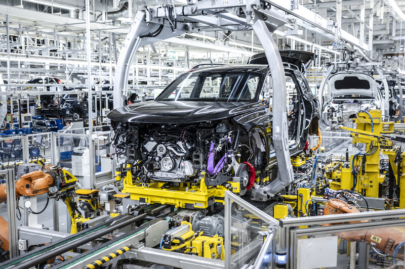Nowy flagowy model w portfolio – Audi Q9 na nowo definiuje przestronność i komfort 