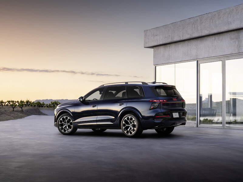 Nowy flagowy model w portfolio – Audi Q9 na nowo definiuje przestronność i komfort 