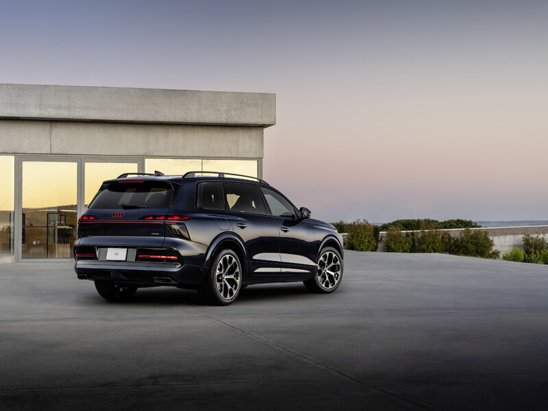 Nowy flagowy model w portfolio – Audi Q9 na nowo definiuje przestronność i komfort 