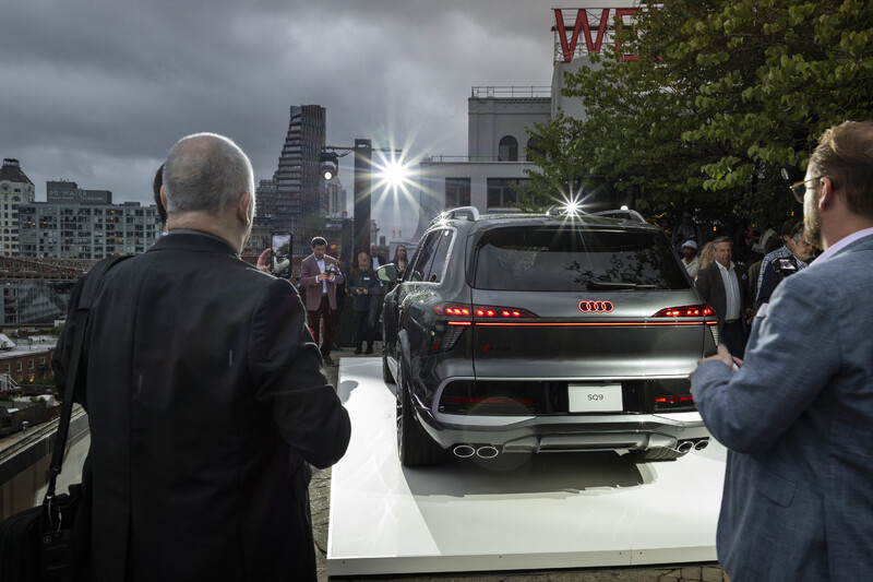 Nowy flagowy model w portfolio – Audi Q9 na nowo definiuje przestronność i komfort 