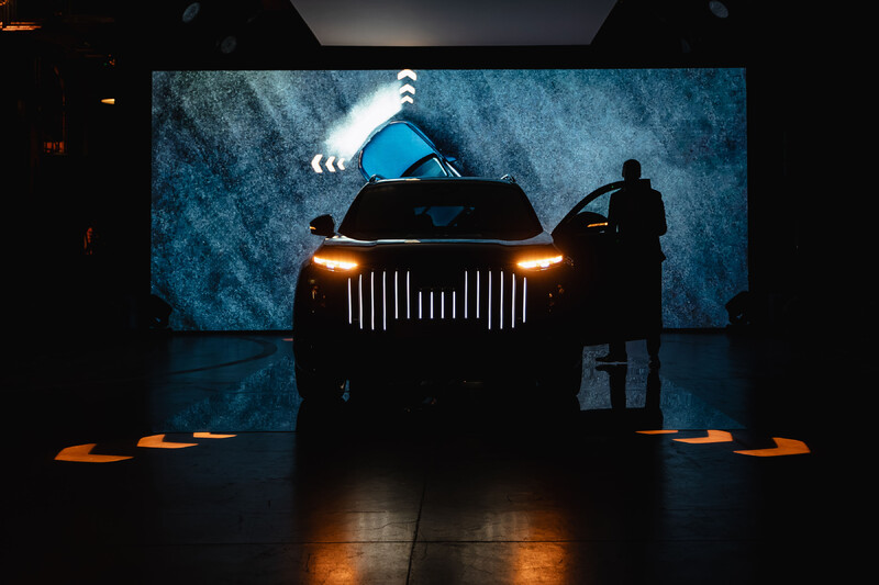 Audi Q9 po raz pierwszy w Polsce. Flagowy SUV Audi zadebiutował w Warszawie