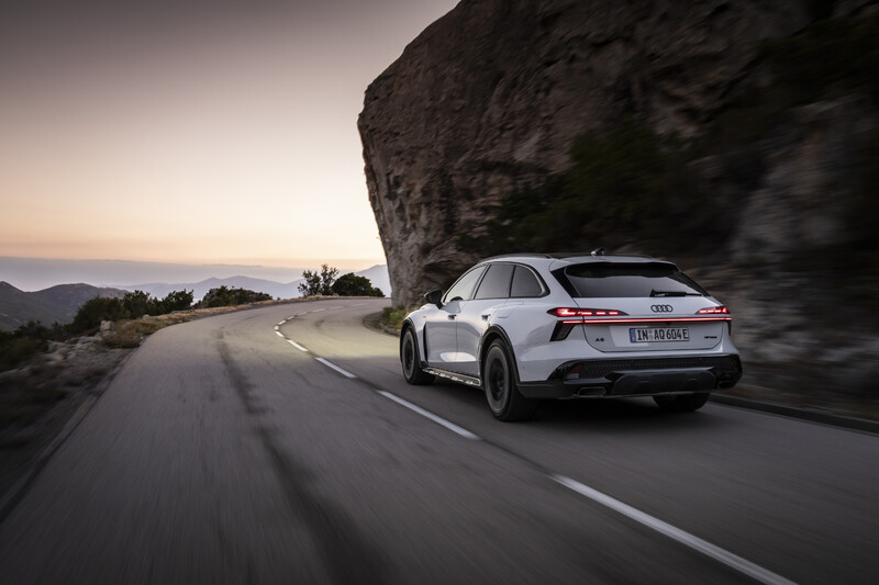Inteligentny. Zintegrowany. Zawsze gotowy do działania. Napęd quattro ultra w Audi A6 allroad