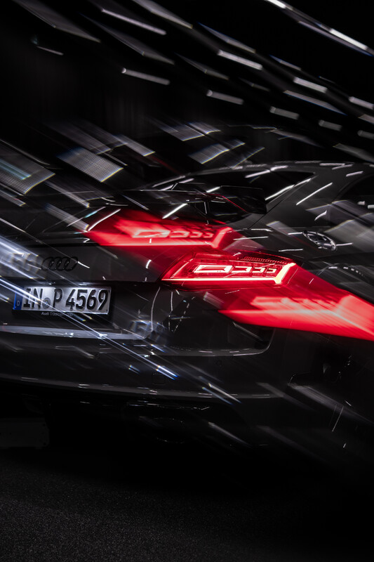 Światowa premiera w Audi Q9: zakrzywione cyfrowe panele OLED