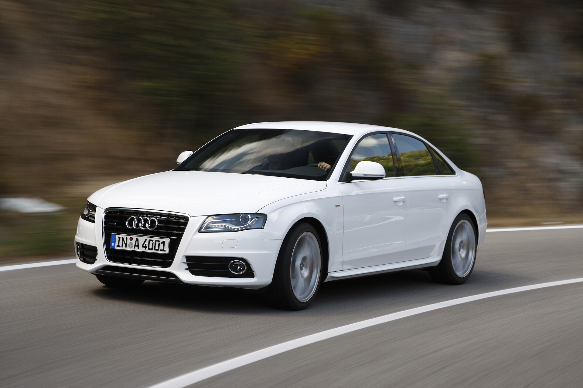 Audi A4 3.0 TDI clean diesel quattro -
wysoka efektywność i ekstremalna czystość